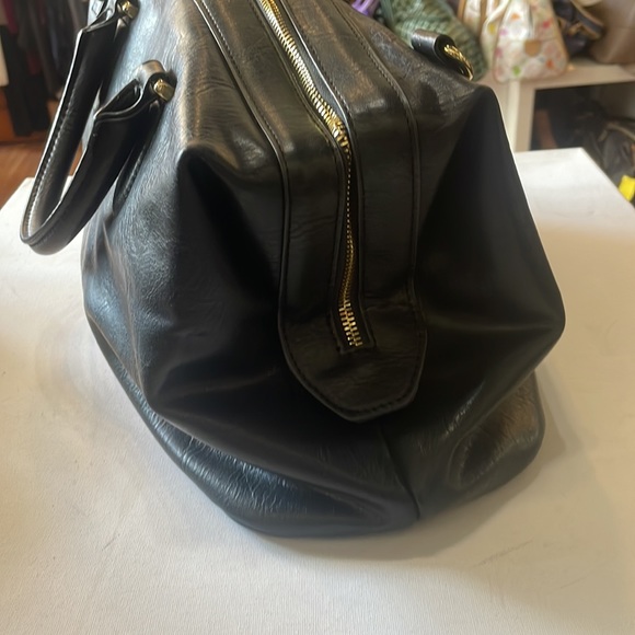 London Fog leather purse - Picture 5 of 10